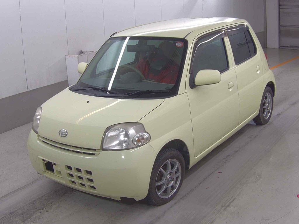 DAIHATSU ESSE