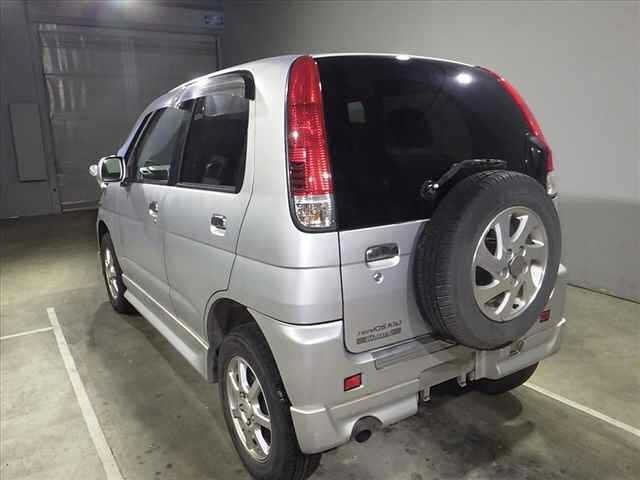 DAIHATSU TERIOS KID