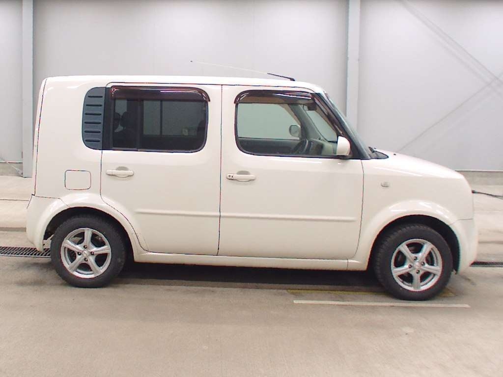 NISSAN CUBE