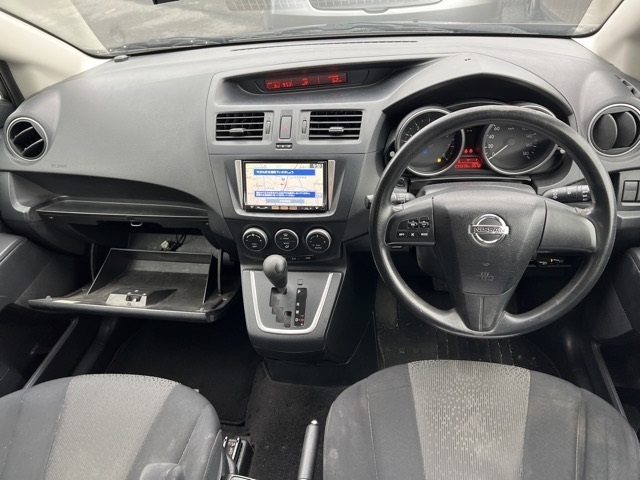 NISSAN LAFESTA