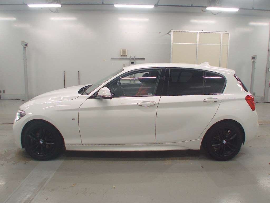 BMW 1-SERIES