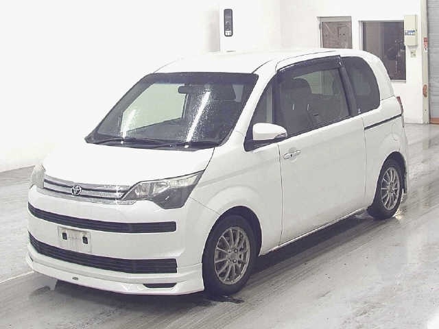 TOYOTA SPADE