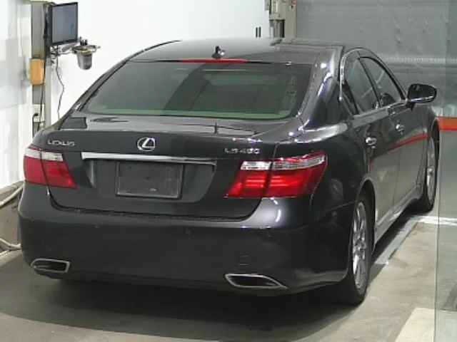 LEXUS LS460