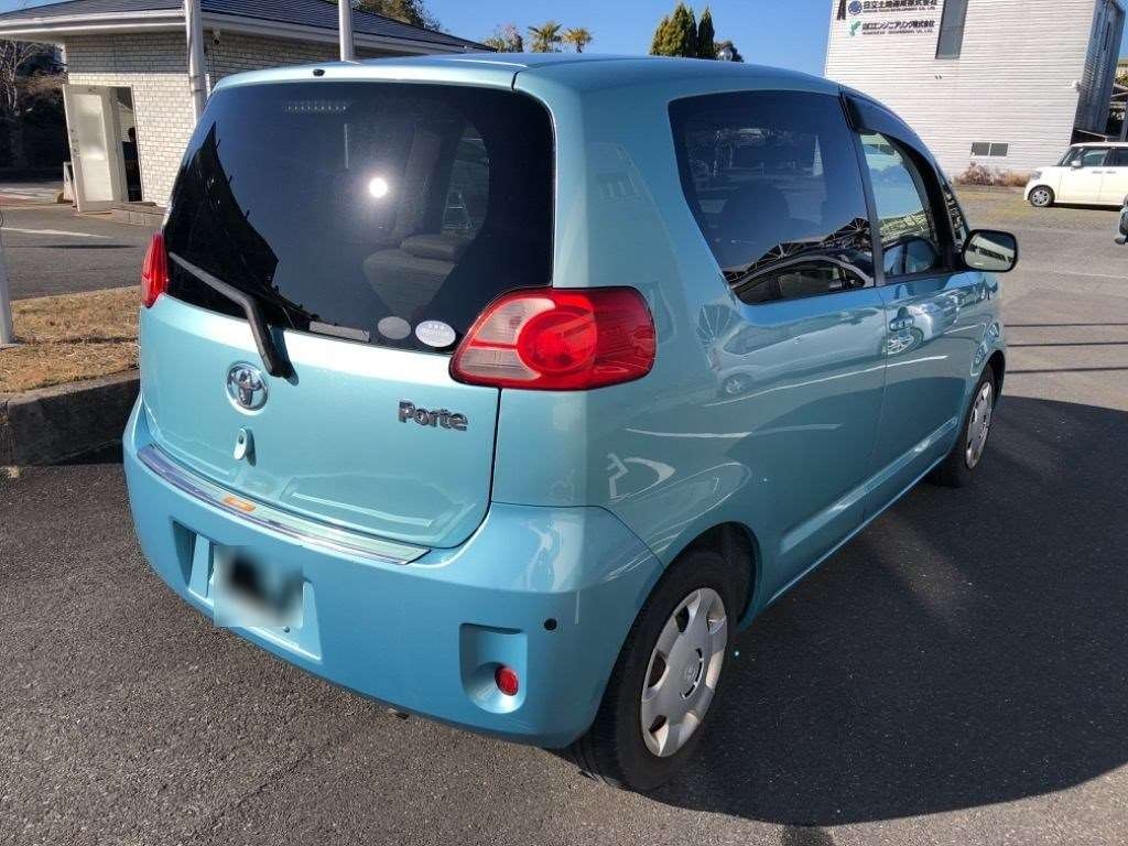 TOYOTA PORTE