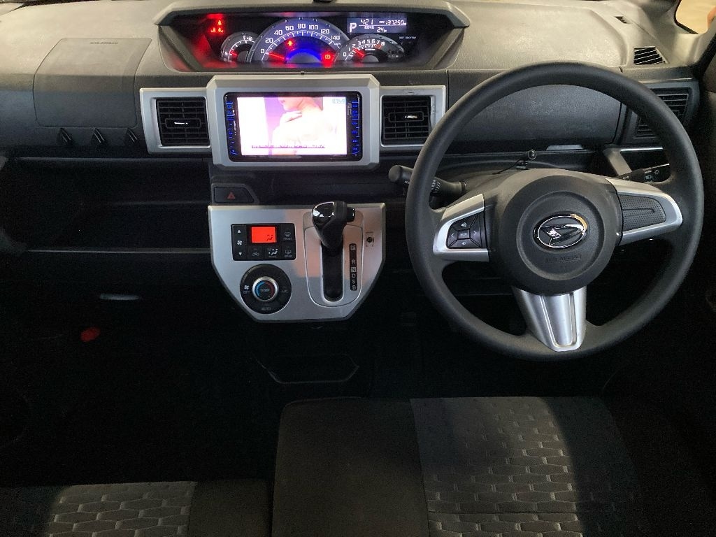 DAIHATSU WAKE