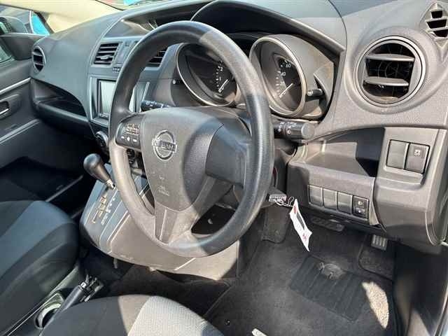 NISSAN LAFESTA