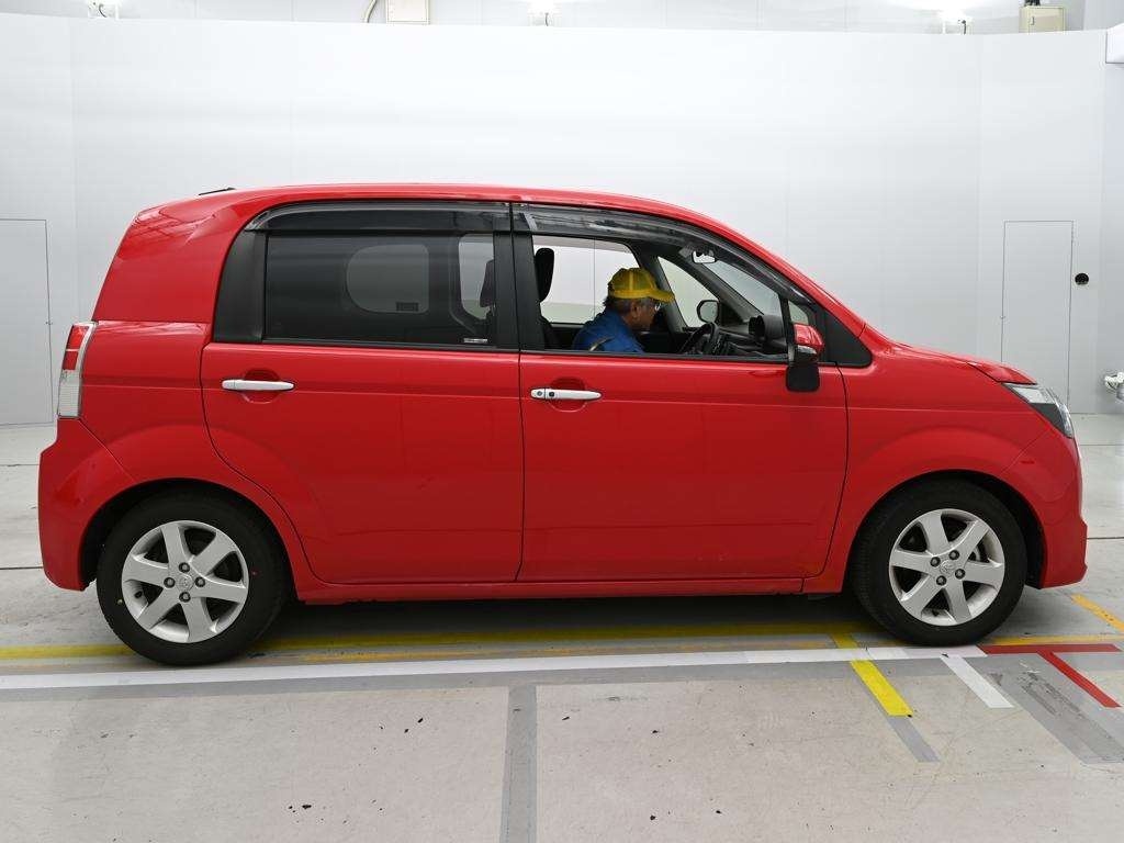 TOYOTA SPADE