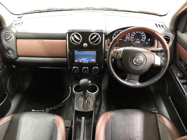 MAZDA VERISA