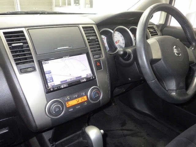 NISSAN TIIDA LATIO