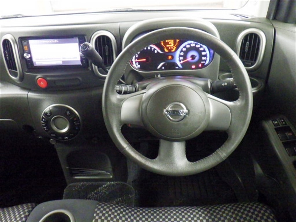 NISSAN CUBE