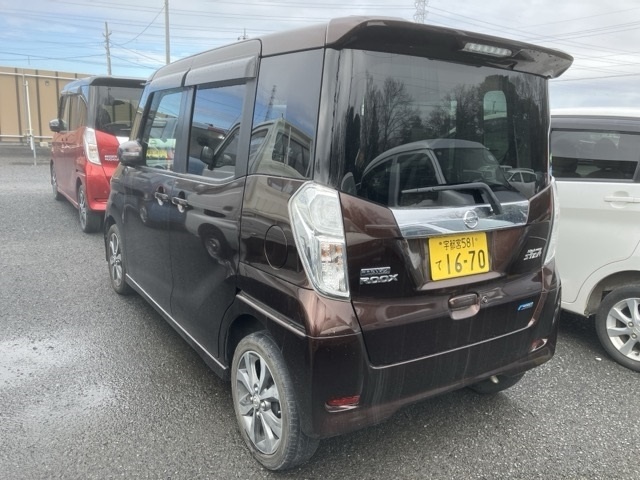 NISSAN DAYZ ROOX