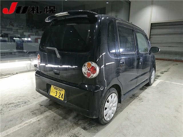 DAIHATSU MOVE LATTE