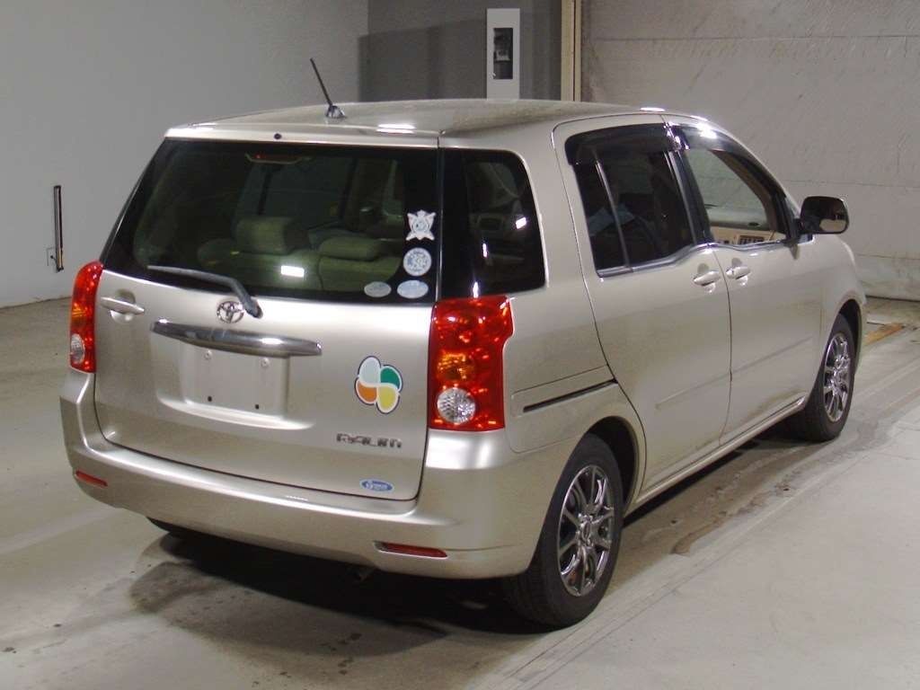 TOYOTA RAUM