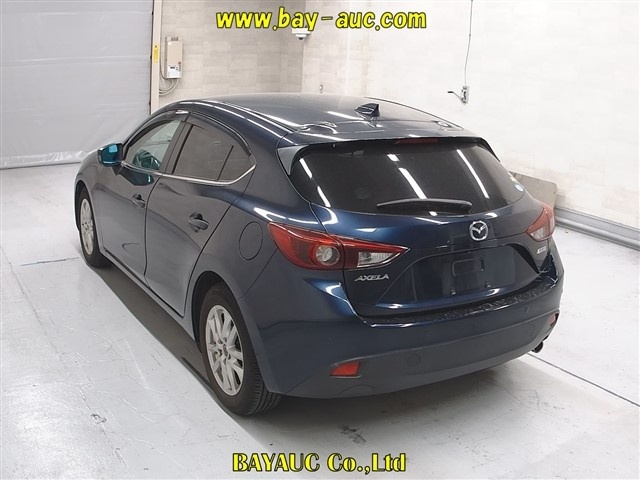 MAZDA AXELA