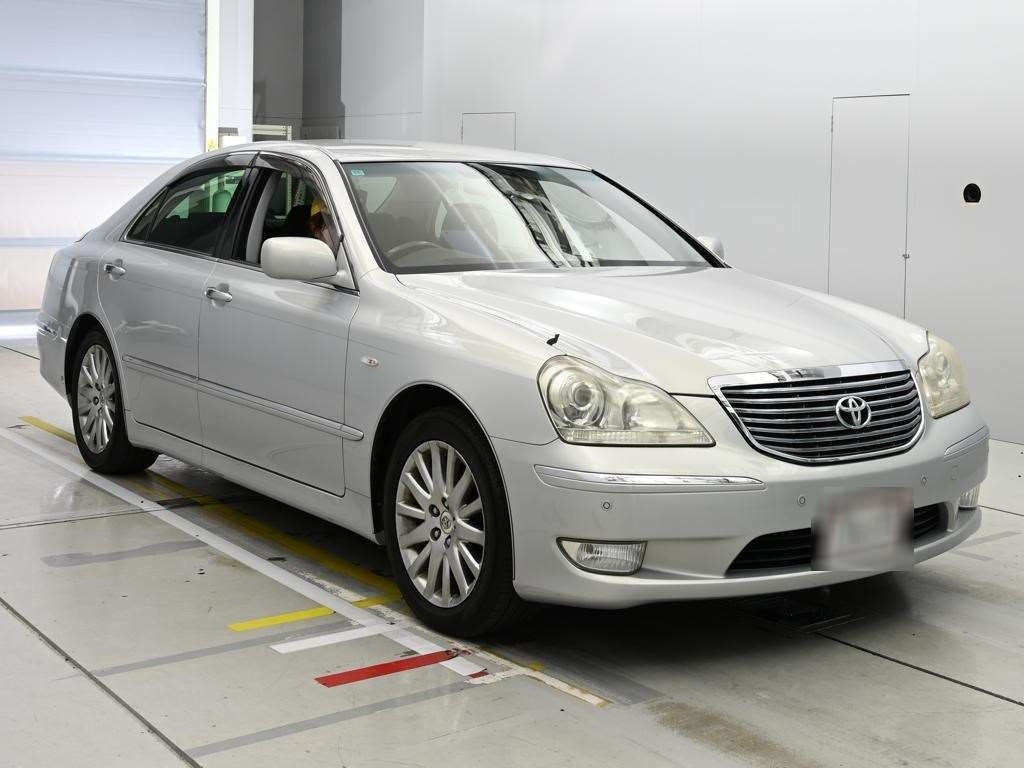 TOYOTA CROWN MAJESTA