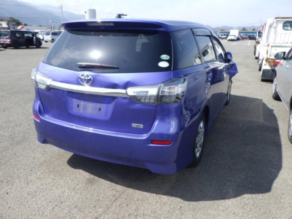 TOYOTA WISH