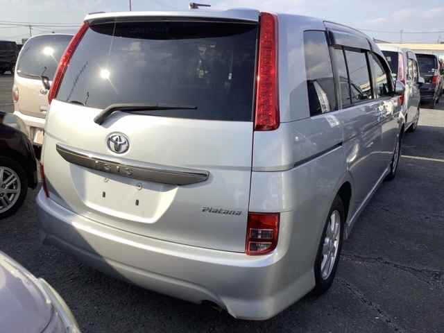 TOYOTA ISIS