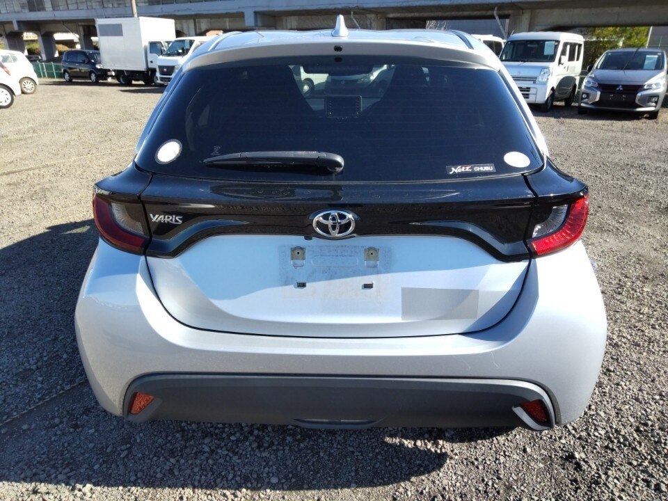 TOYOTA YARIS