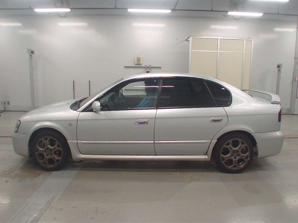 SUBARU LEGACY B4
