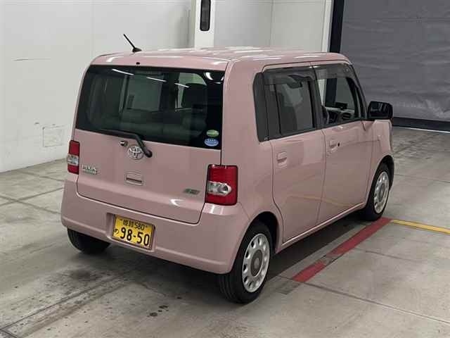 TOYOTA PIXIS SPACE