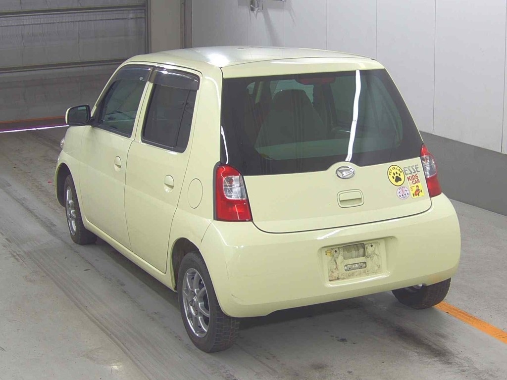 DAIHATSU ESSE