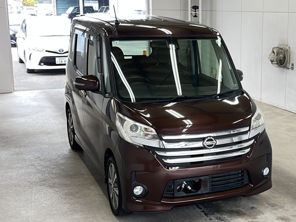 NISSAN DAYZ ROOX