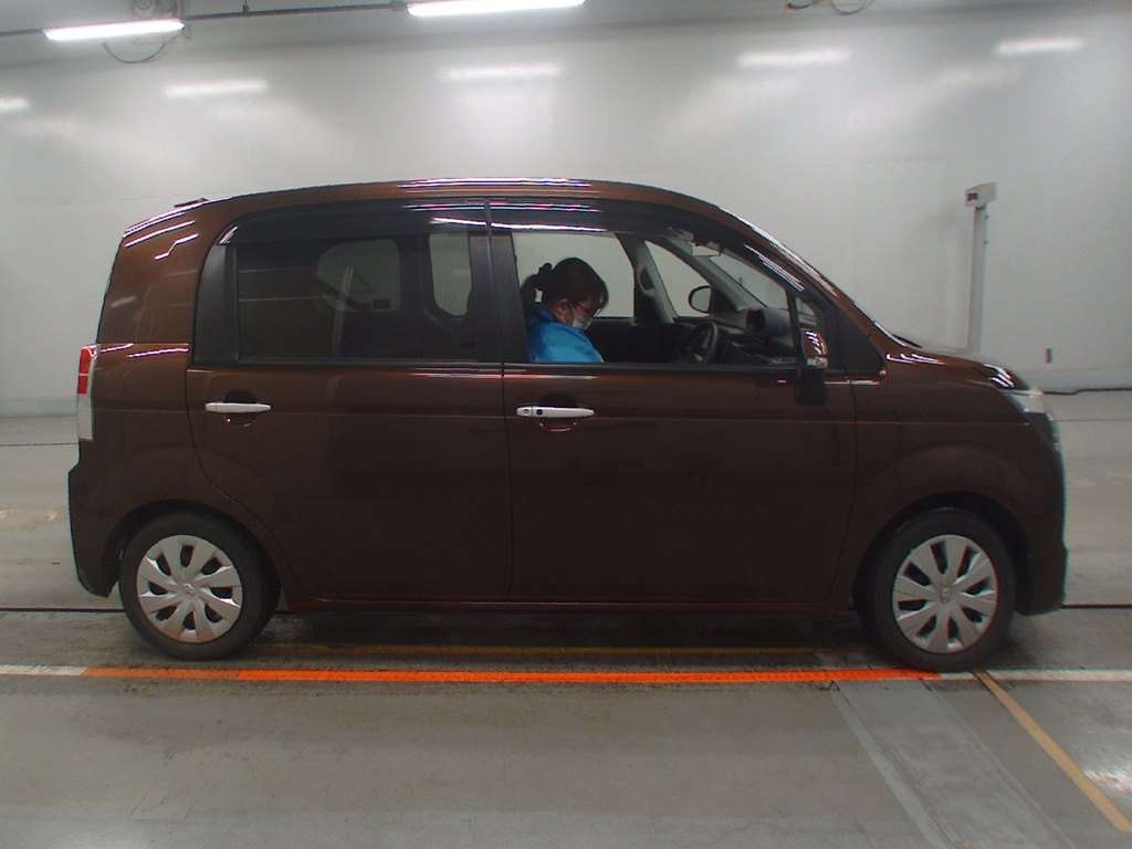 TOYOTA SPADE