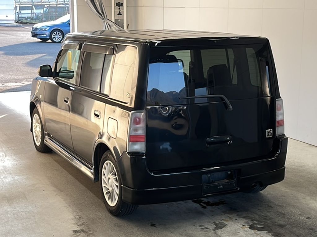TOYOTA BB