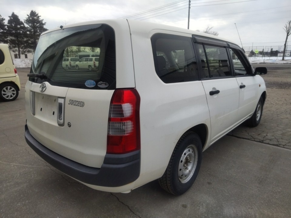 TOYOTA PROBOX