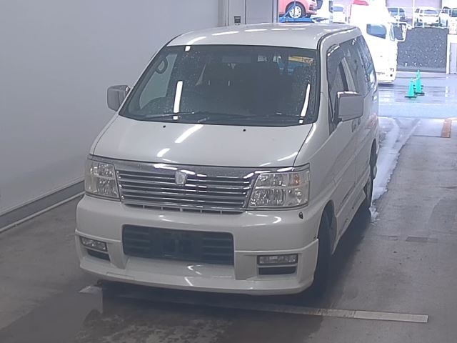 NISSAN ELGRAND