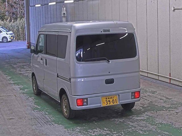 NISSAN NV100 CLIPPER