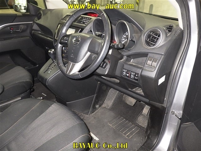 NISSAN LAFESTA