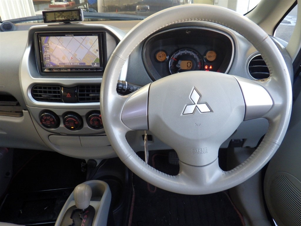 MITSUBISHI I