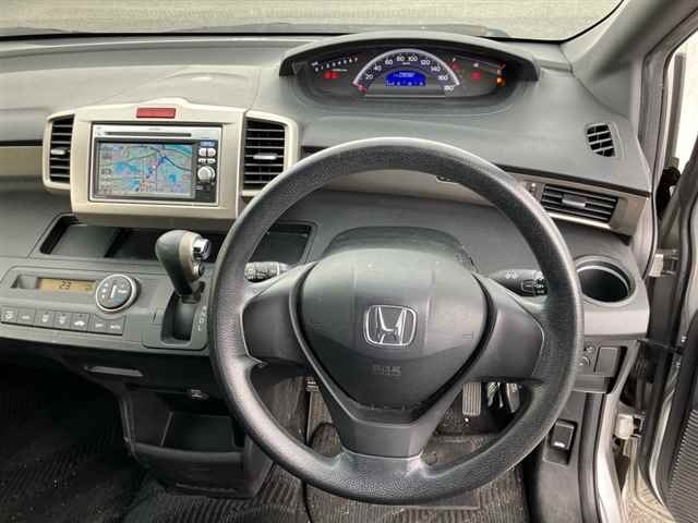HONDA FREED SPIKE