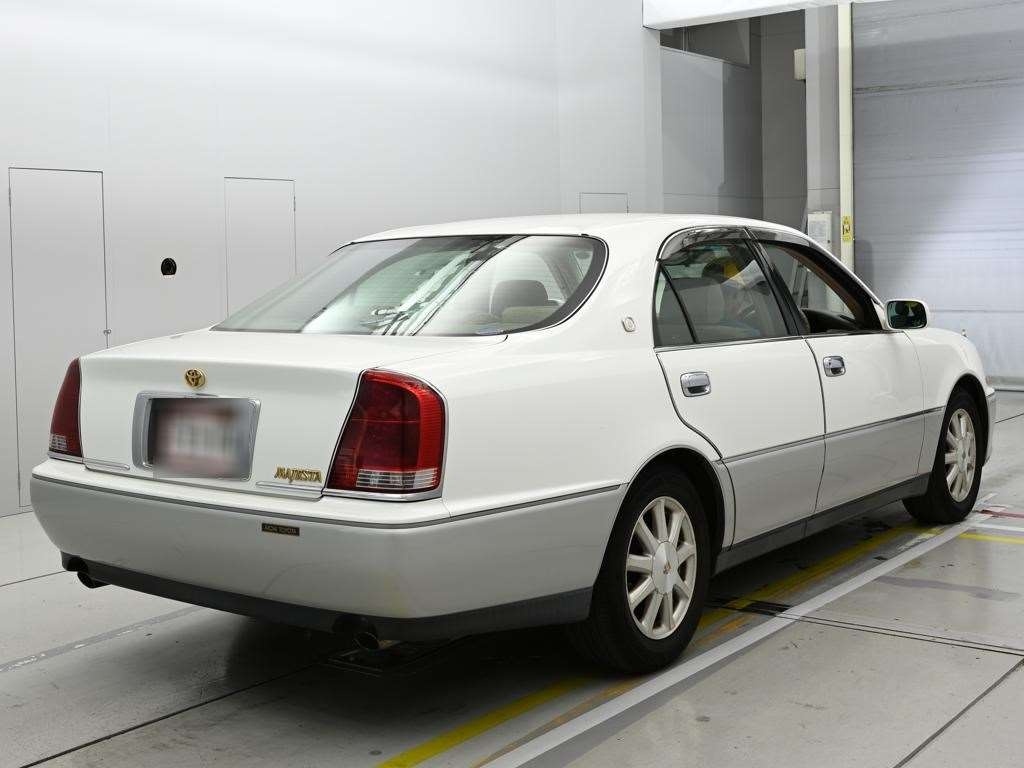 TOYOTA CROWN MAJESTA