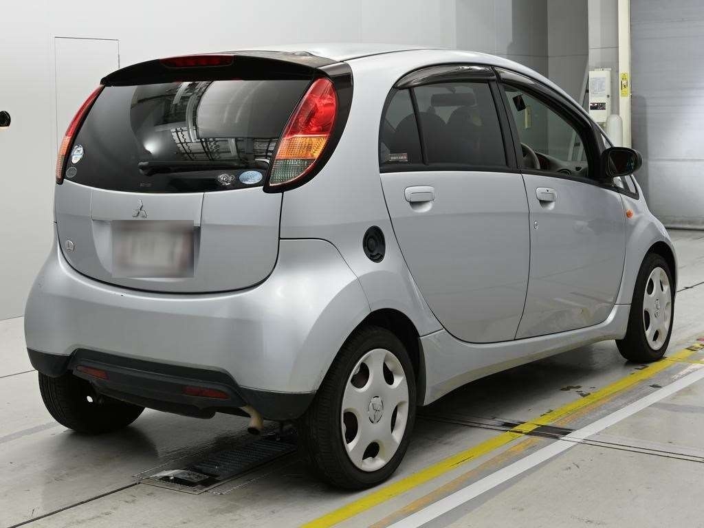 MITSUBISHI I