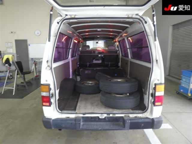NISSAN CARAVAN