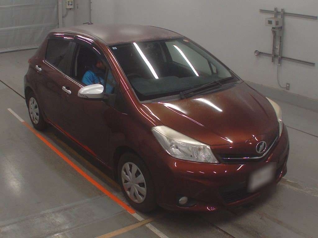 TOYOTA VITZ