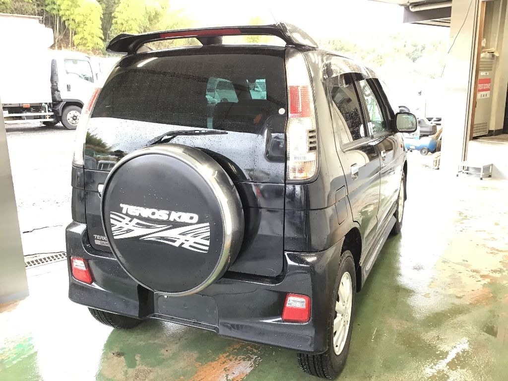 DAIHATSU TERIOS KID