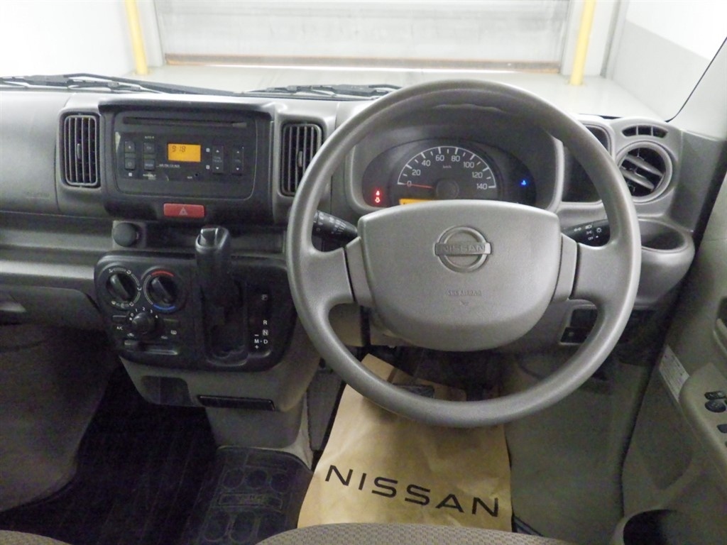 NISSAN NV100 CLIPPER