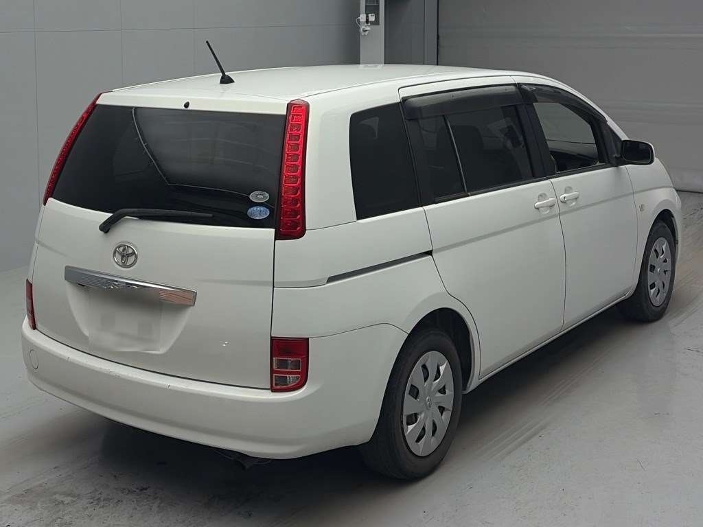TOYOTA ISIS