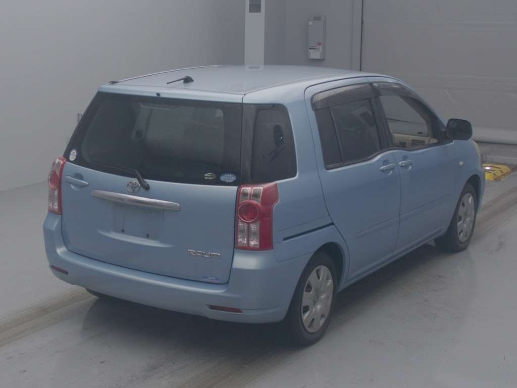 TOYOTA RAUM