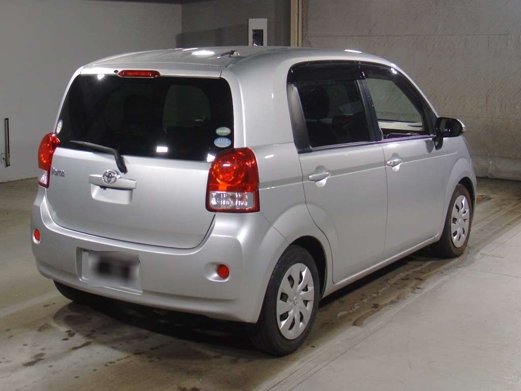 TOYOTA PORTE