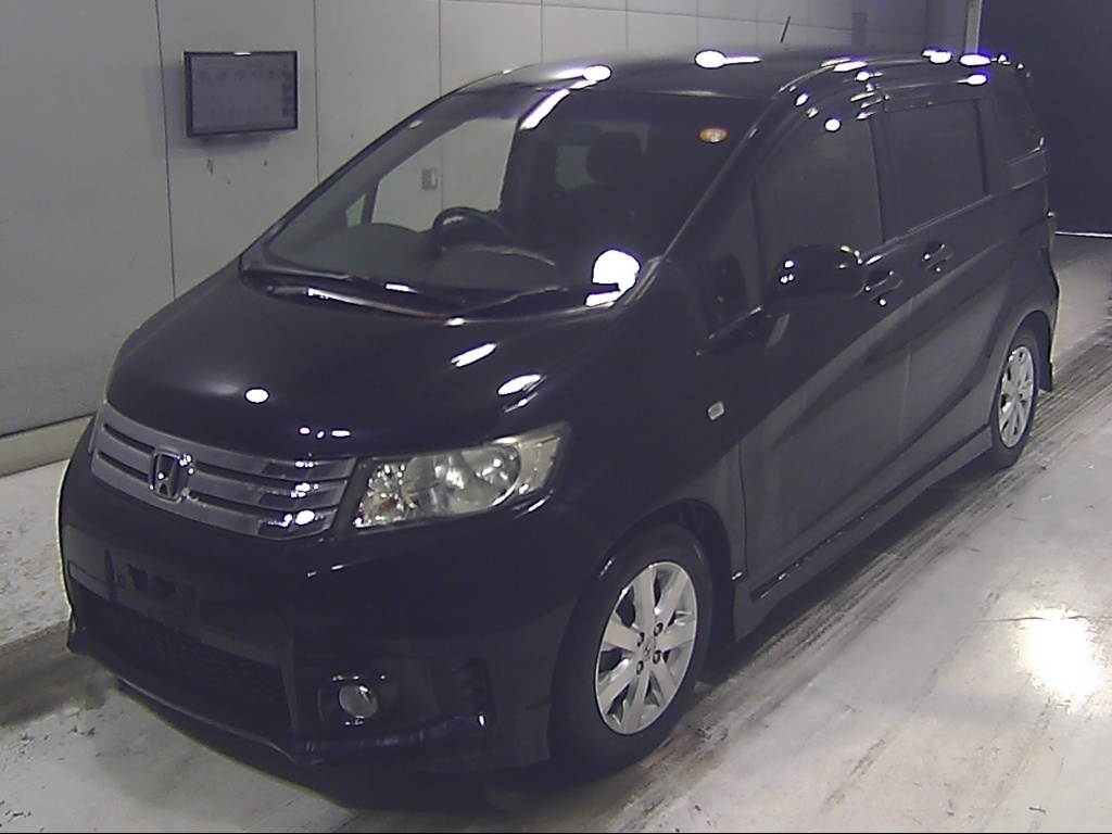 HONDA FREED SPIKE
