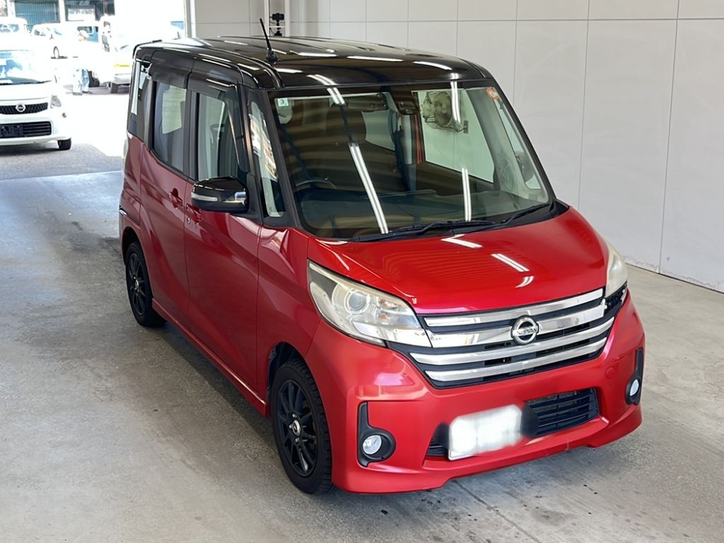 NISSAN DAYZ ROOX