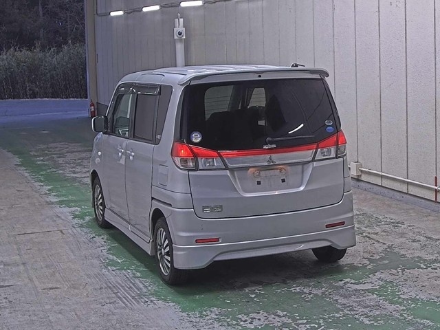MITSUBISHI DELICA D:2