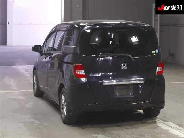 HONDA FREED SPIKE