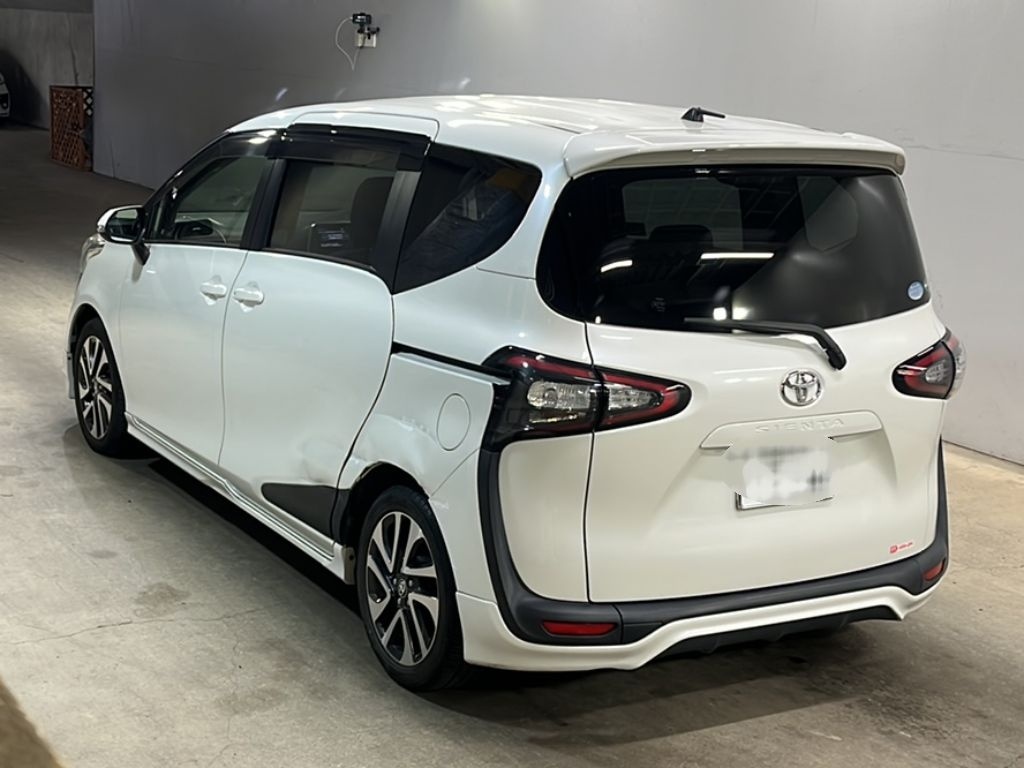 TOYOTA SIENTA
