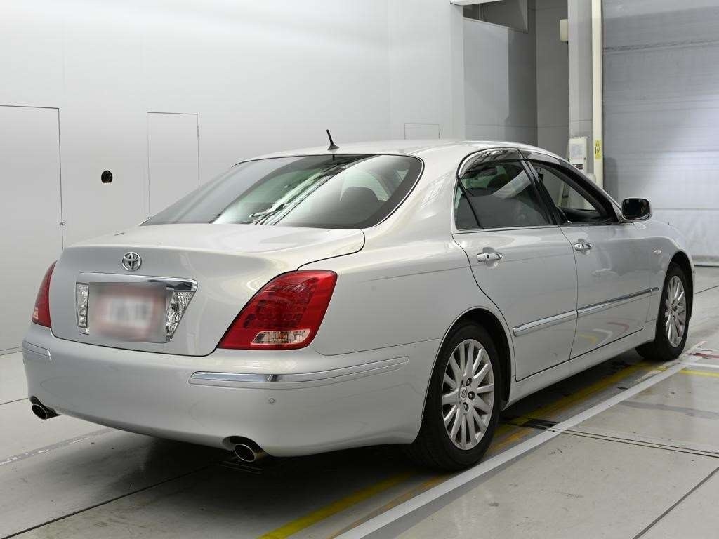TOYOTA CROWN MAJESTA