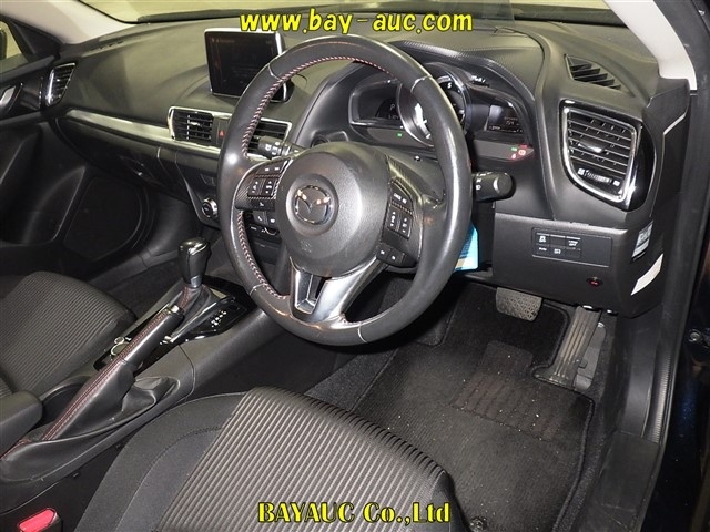 MAZDA AXELA